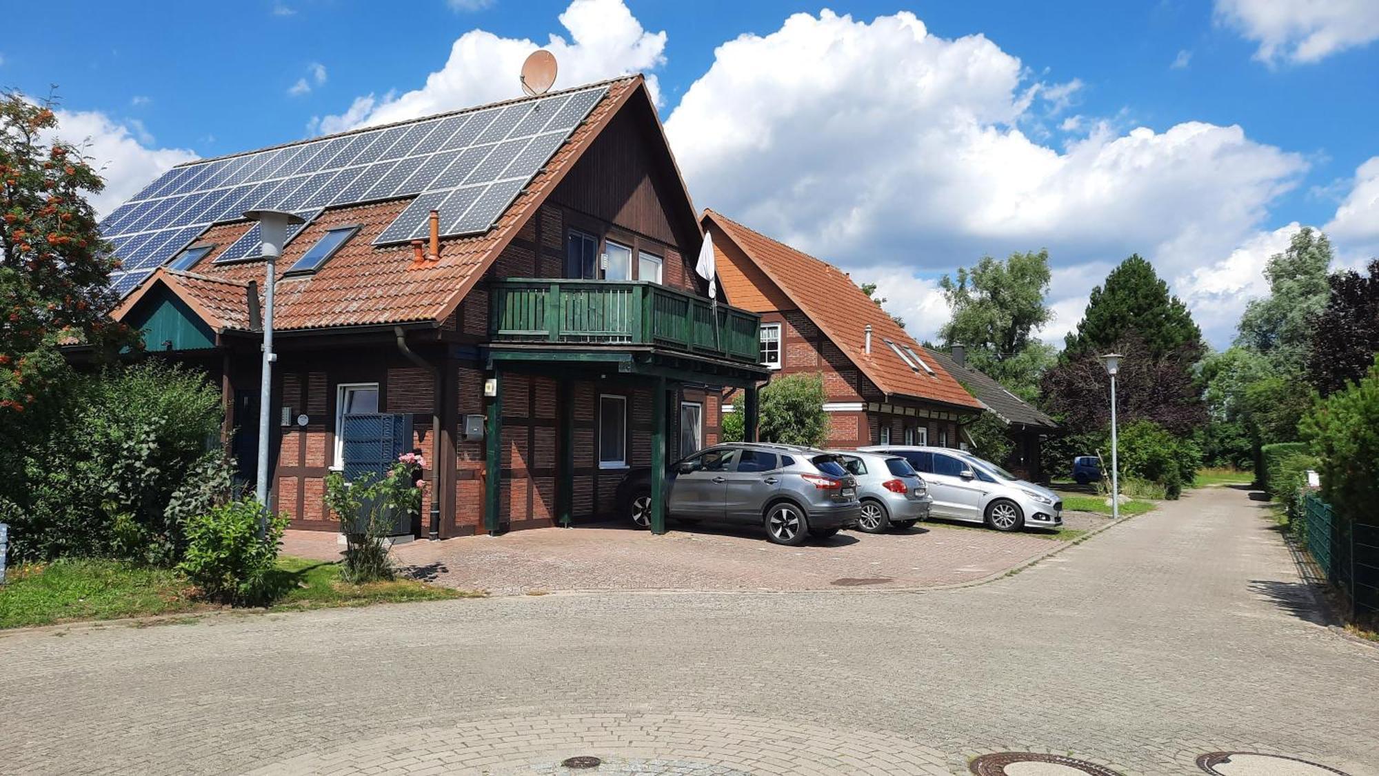 Ferienhaus Sasse Ferienwohnungen Mit Garten & Grill Molschow エクステリア 写真